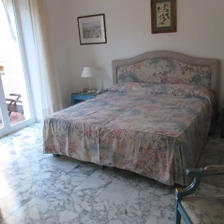 Hotel President 4*