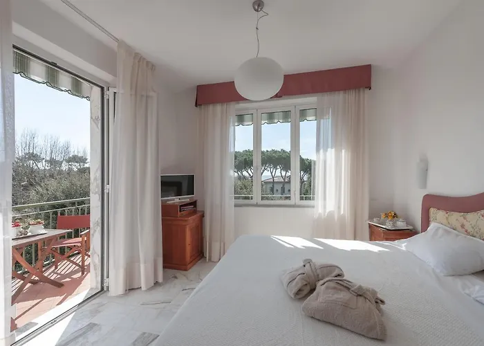 斯皮纳里酒店 4*