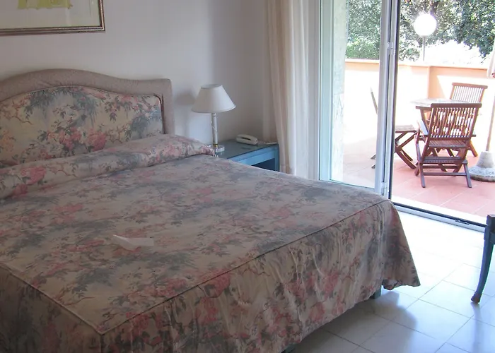 斯皮纳里酒店 马尔米堡