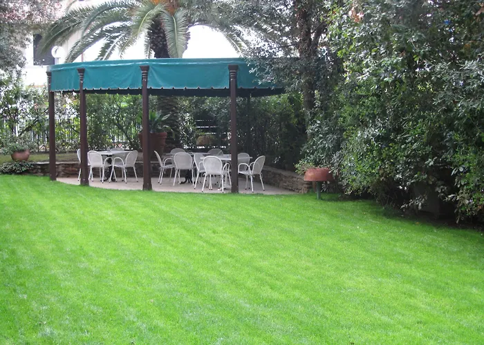 斯皮纳里酒店 酒店