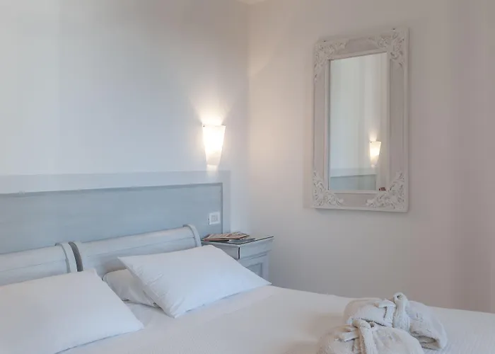 斯皮纳里酒店 4*