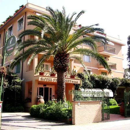 斯皮纳里酒店 酒店 马尔米堡